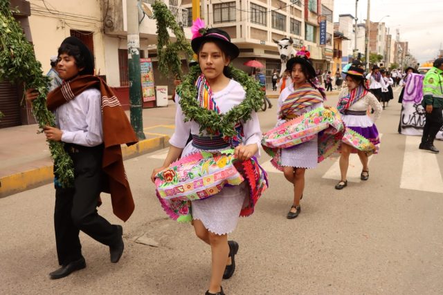 EL CARNAVAL SUREÑO 2025 LLENÓ DE COLOR Y TRADICIÓN LAS CALLES DE CHILCA