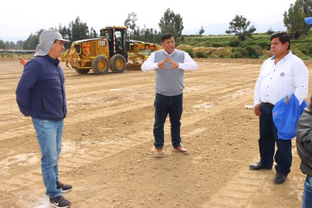 ALCALDE DAMAS INSPECCIONA AVANCES DE OBRA EN AUQUIMARCA