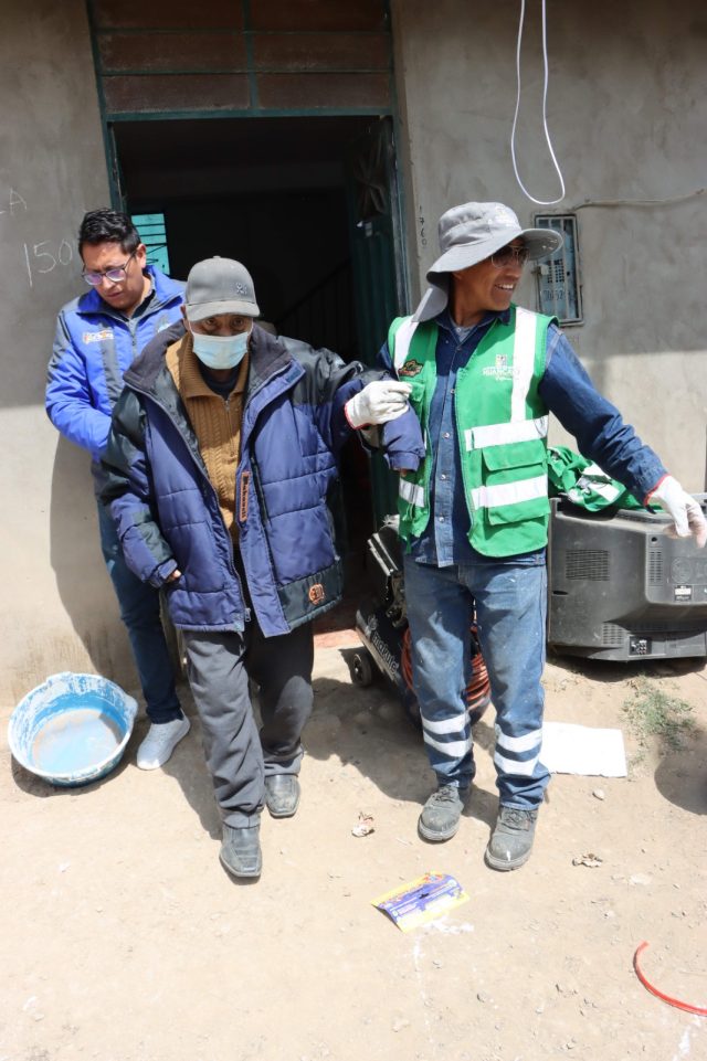 RECONOCIDO EX ENTRENADOR DE VOLEY RECIBE APOYO DE LA MUNICIPALIDAD DE CHILCA