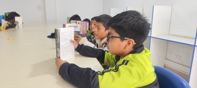 CHILCA CELEBRÓ DÍA DE LA BIBLIOTECA ESCOLAR CON VISITAS EDUCATIVAS
