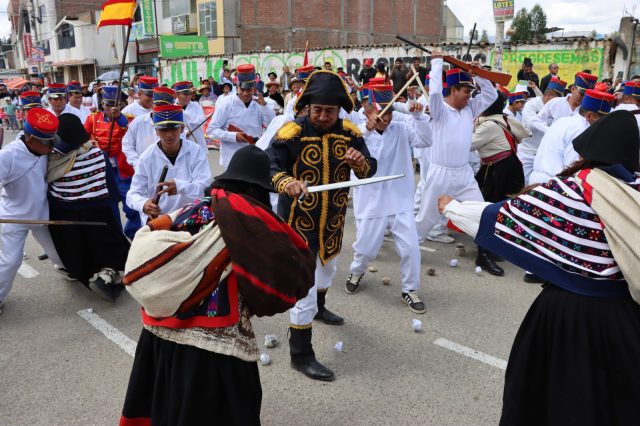 SEGUNDO AÑO CONSECUTIVO DE ESCENIFICACIÓN DE LA BATALLA DE AZAPAMPA EN CHILCA