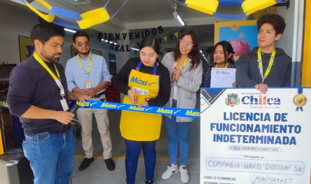 CONTINÚA ENTREGA DE LICENCIAS EXPRESS A EMPRENDEDORES DE CHILCA»